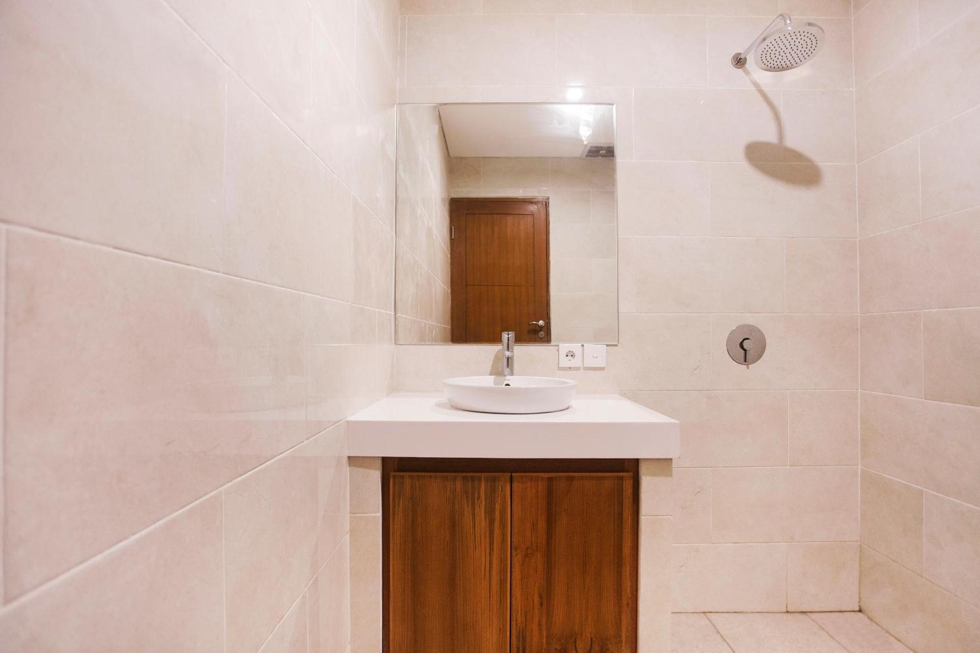 Sahadewa Suites Residence Kerobokan Zimmer foto